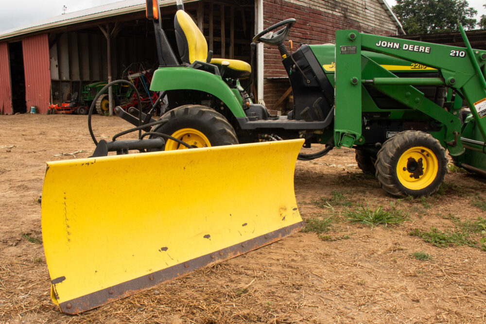 Blade John Deere 2210