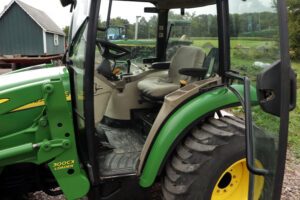 John Deere tractor For Sale